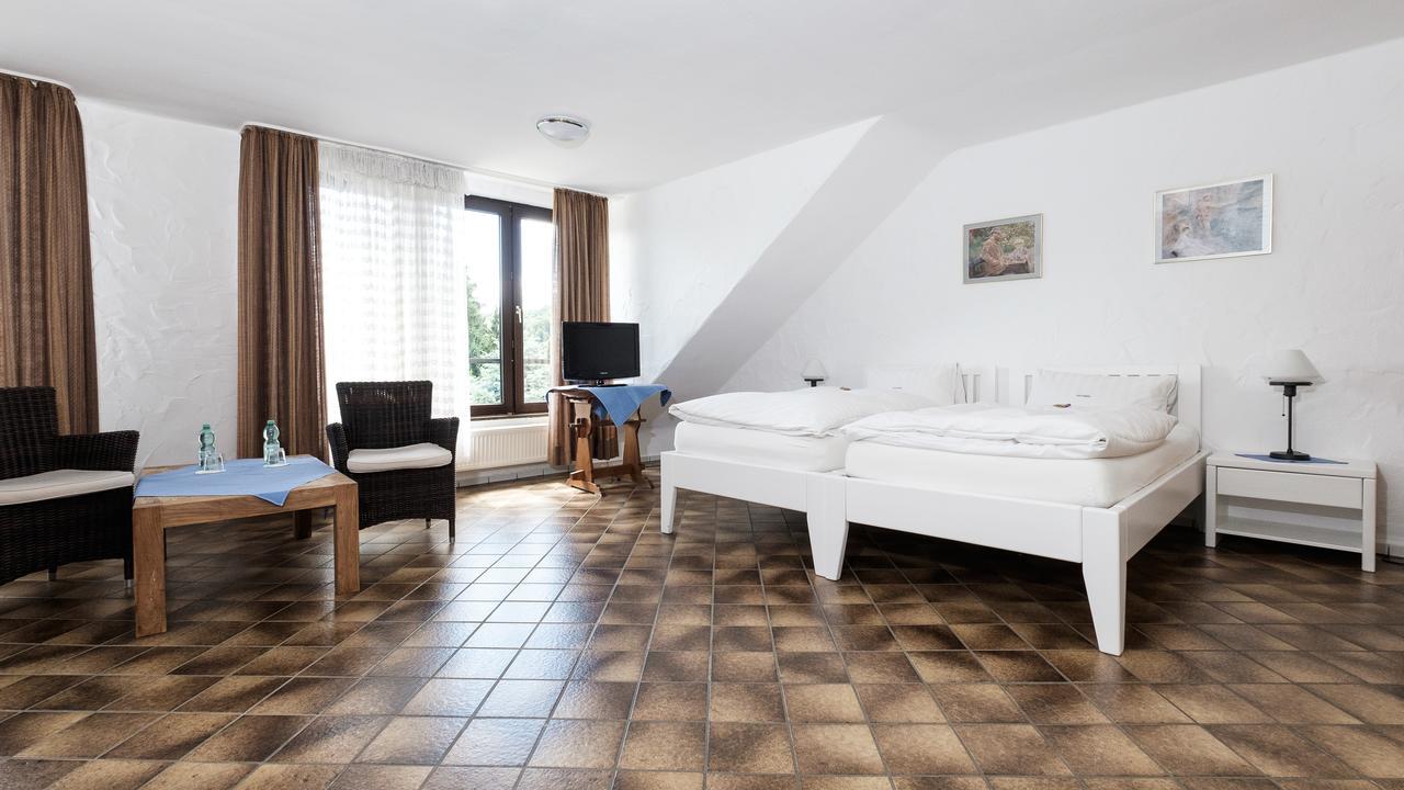 Hotel Garni Jacobs Бонн Экстерьер фото